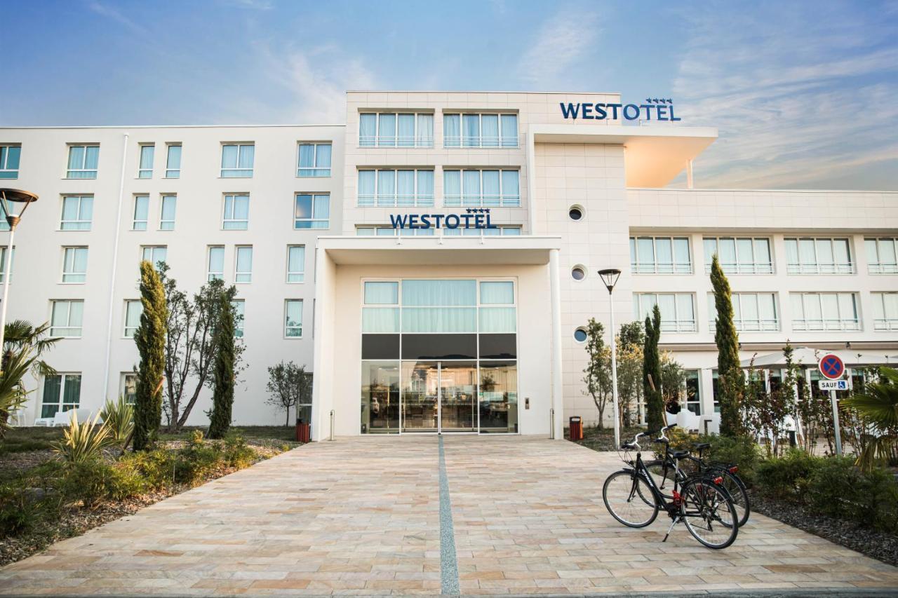 Westotel Tours Val De Loire La Ville-aux-Dames Dış mekan fotoğraf